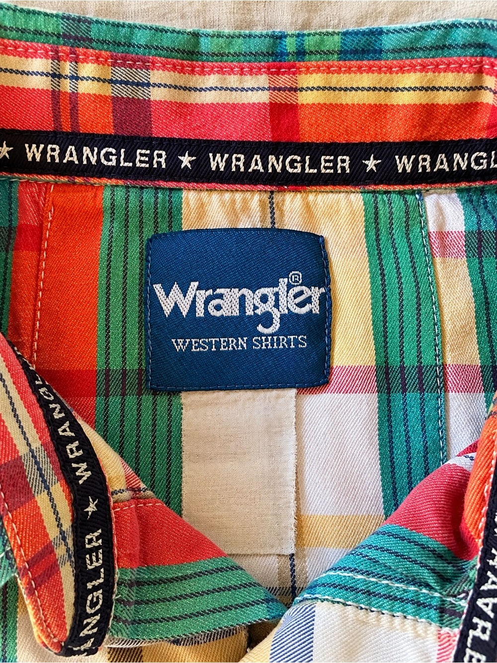 Vintage 1990s Wrangler Western Multicolor Plaid Pearl Snap Shirt